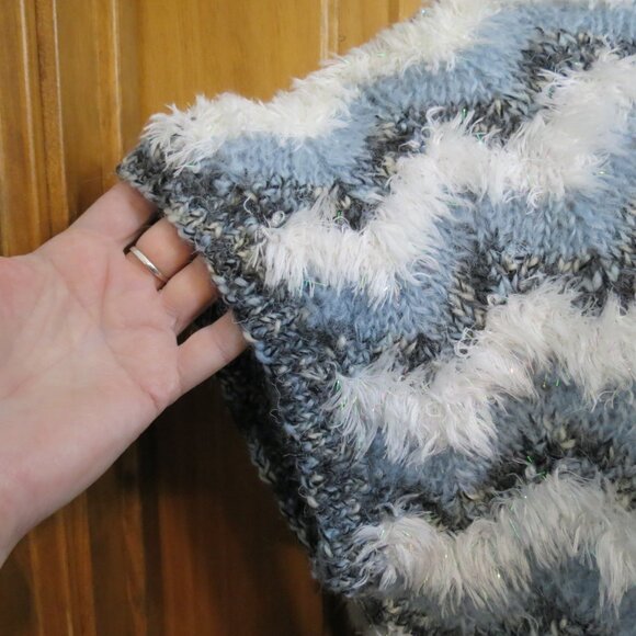 VTG By Dianne Sweater Vest Pullover Lt Blue/Grey/3D Feather White Yarn Size Med? - Picture 4 of 7